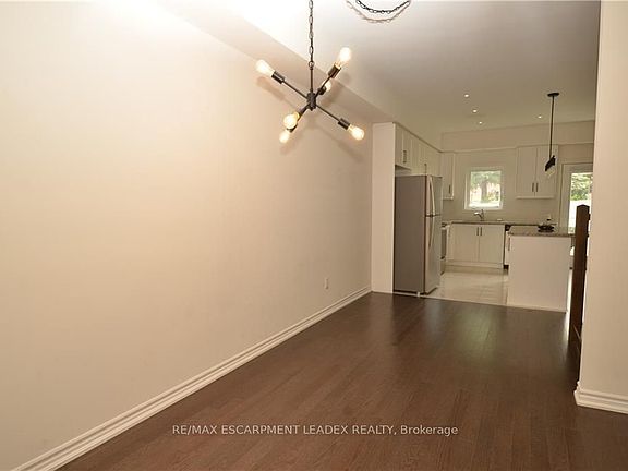 2nd image of 515 Garner Rd W #9