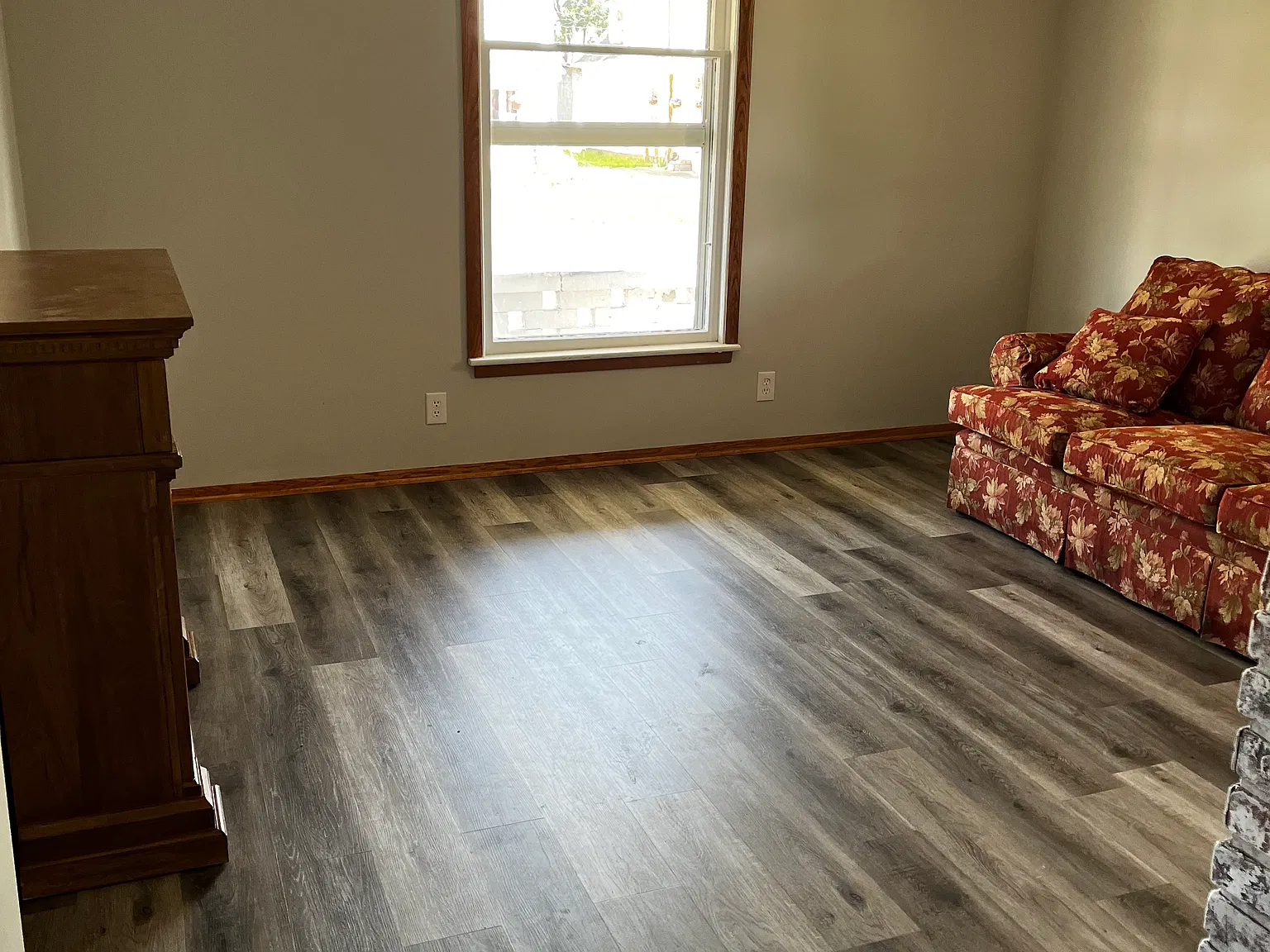 731 Elm St — Photo 4