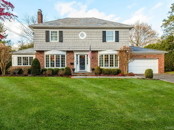 47 Whistler Rd, Manhasset, NY 11030