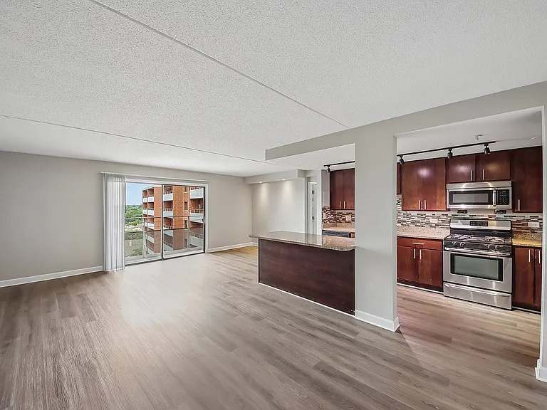 Spacious Open Concept Apartment