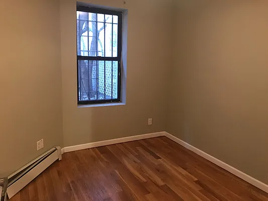 Rented by Premier Metro Realty Corp | media 39