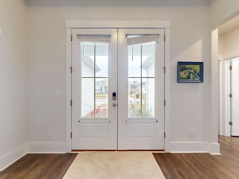 204 Edgewater Way — Photo 18
