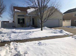 402 N 16th St, Indianola, IA 50125