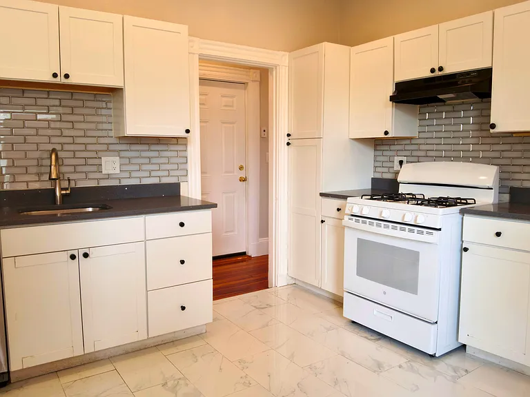 427 Geneva Ave #3 — Photo 9