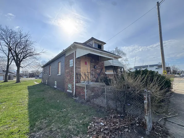 4833 McCook Ave, East Chicago, IN 46312