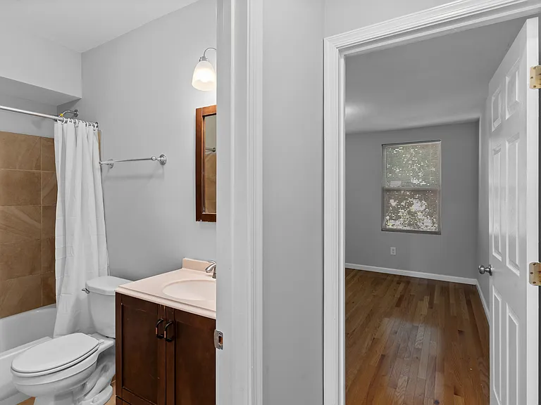 513 S Chester St — Photo 23