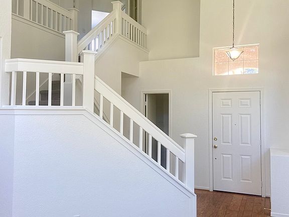 3rd image of 1523 Verbena Way