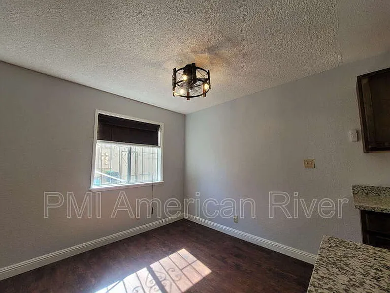 10 La Pera Ct — Photo 5
