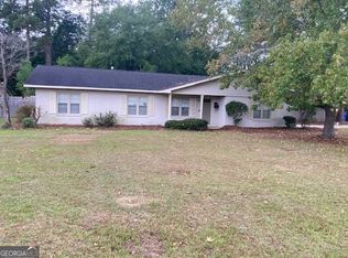 304 Clairmont Dr, Dublin, GA 31021