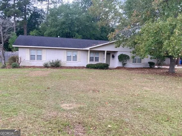 304 Clairmont Dr, Dublin, GA 31021