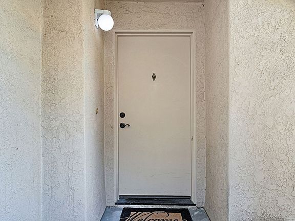 4th image of 11259 Avenida De Los Lobos Unit E