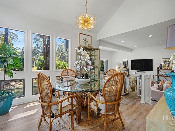 2nd image of 16 Dame Kathryn Drive