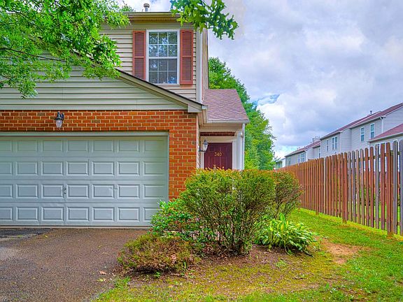 3rd image of 340 Bronze Leaf Dr