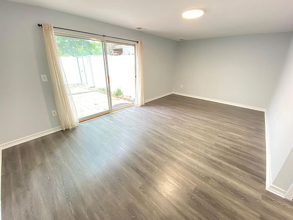 3rd image of 21A Pond Way