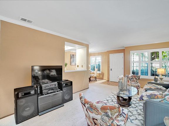 5th image of 5069 Shalimar Cir