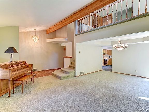 4th image of 2215 145th Ave SE
