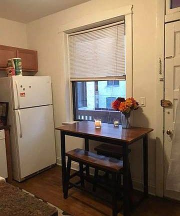 3rd image of 3722 N Sheffield Ave APT 1s