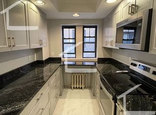 452 Park Dr APT 1, Boston, MA 02215