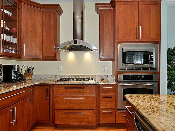 3rd image of 55 Leeshore Ln #57