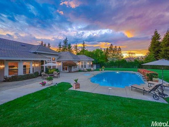 2nd image of 39444 Spyglass Pl