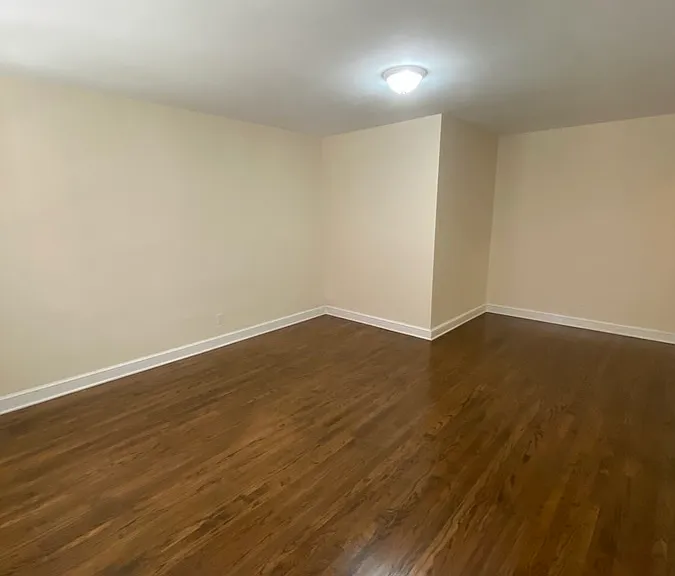 4012 Calvert St NW #1B — Photo 2