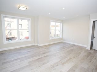 3177 37th St APT 3A, Astoria, NY 11103