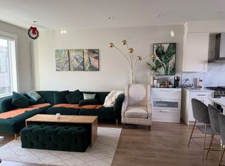 1639 162nd St, Surrey, BC V4A 6Y9