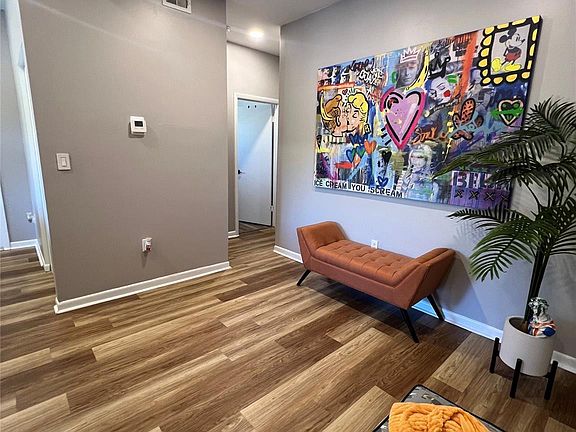 4th image of 2301 NW 96th Terrace #D