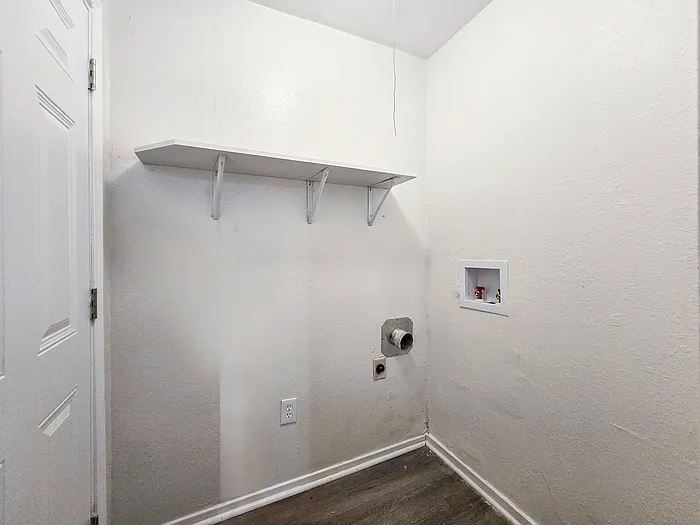 601 Brookfield Dr — Photo 8