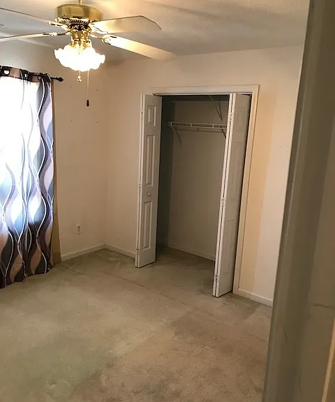 704 Dover Ct — Photo 9