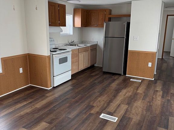 4th image of 29 Hilltop Ave