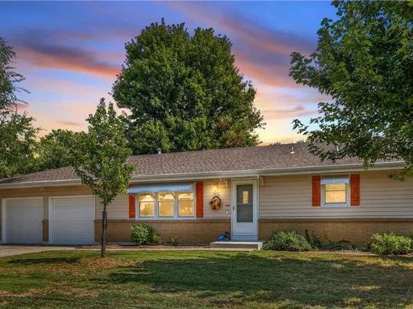 3641 NE Prather Rd, Kansas City, MO 64116