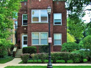 1932 Harrison St #2, Evanston, IL 60201