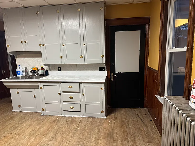 183 East Ave #1 — Photo 9