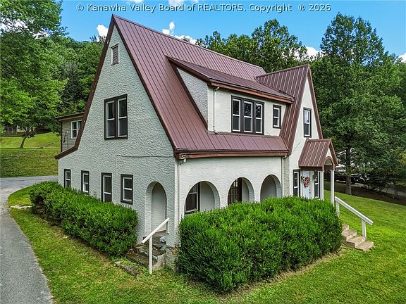 4th image of 123 Pleasant Ln
