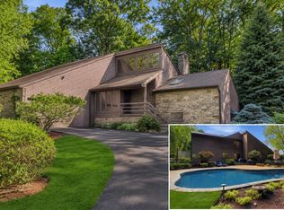 2185 Sams Creek Rd, Westminster, MD 21157