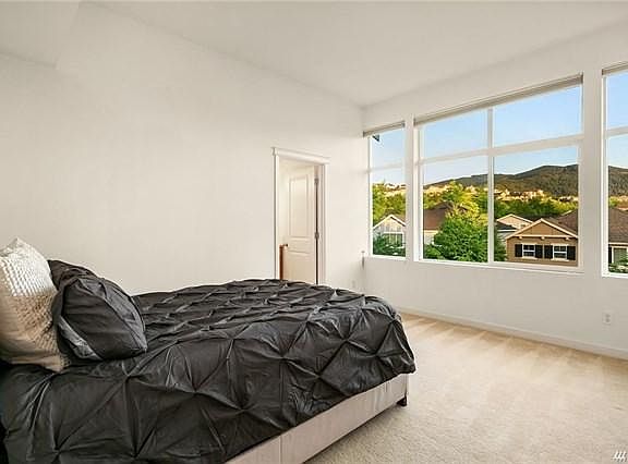 3rd image of 2466 NE Julep St