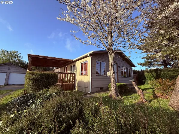 3450 Vine Ave, Coos Bay, OR 97420