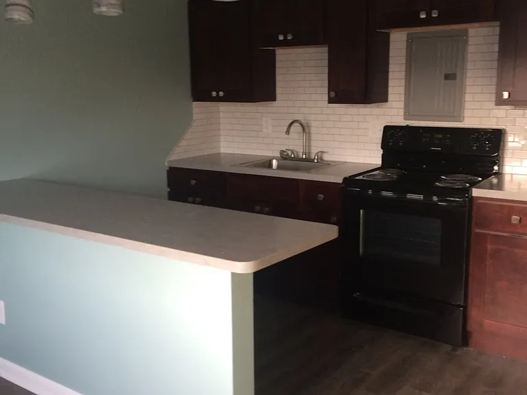 Garfield Villa Apartments — Photo 20