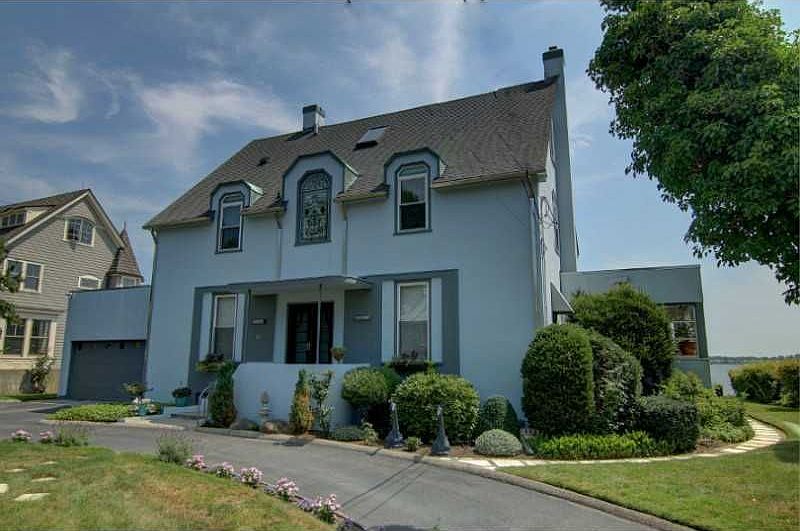 1st image of 62 Seaview Ave