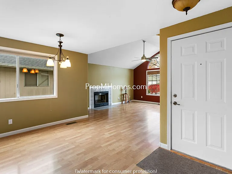 22340 SW Nottingham Ct — Photo 2
