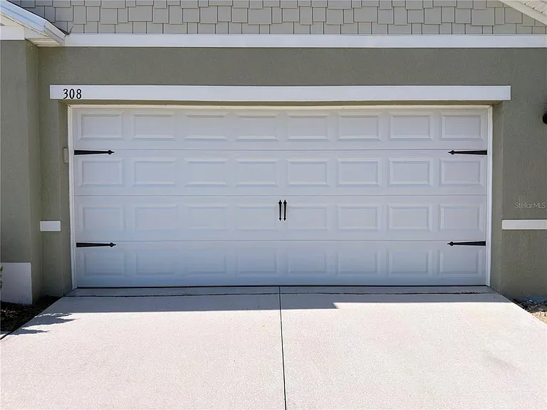 308 Sofia Ln — Photo 35