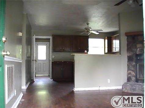 4th image of 3247 Lakeford Dr