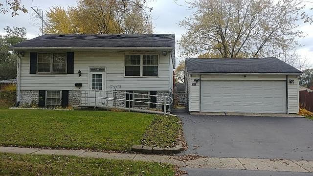 2nd image of 2932 224th Pl