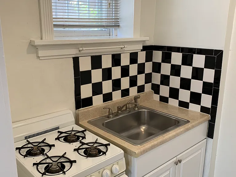 1260 N Pennsylvania St #22 — Photo 23
