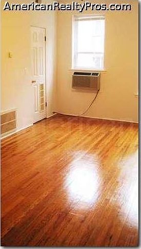 1st image of 5528 N Kenmore Ave APT 209