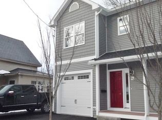 53 Varney St, Manchester, NH 03102