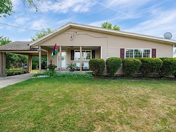 2nd image of 4765 Willowview Dr