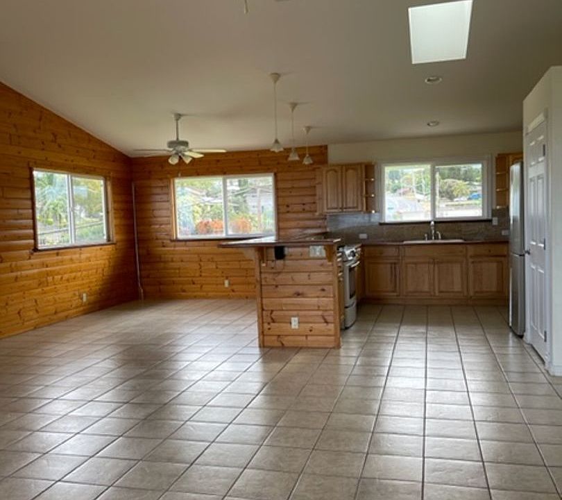 2930 Old Haleakala Hwy Pukalani, HI 96768 2930 Old Haleakala Hwy