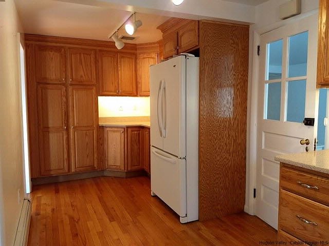 2nd image of 460 Glenerie Blvd